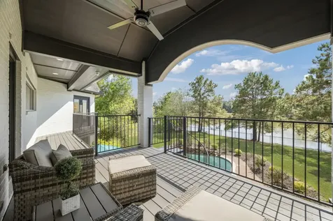 9822 Crestwater Circle Magnolia TX 77354