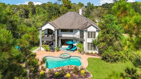 9822 Crestwater Circle Magnolia TX 77354
