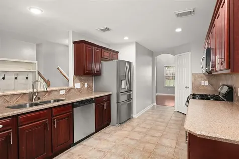 2605 Los Alamos Circle Deer Park TX 77536