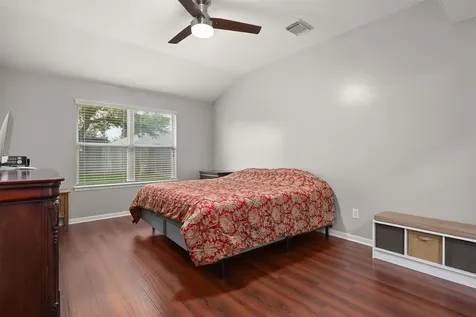 2605 Los Alamos Circle Deer Park TX 77536