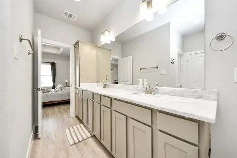 9017 Lonestar Creekbend Lane Houston TX 77080