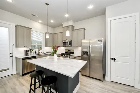 9017 Lonestar Creekbend Lane Houston TX 77080