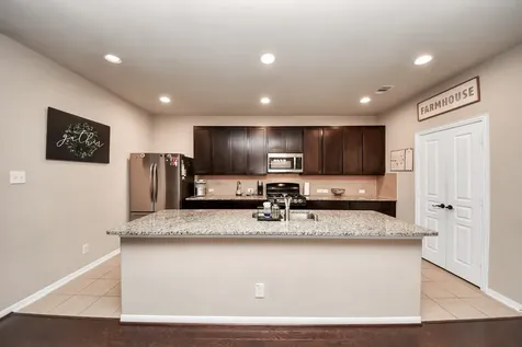 8706 Morning Dove Lane Baytown TX 77521