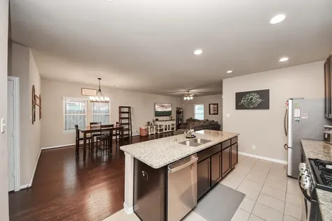 8706 Morning Dove Lane Baytown TX 77521