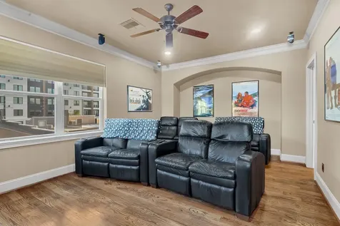 5021 Augusta Street Houston TX 77007