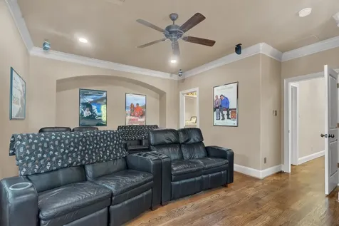 5021 Augusta Street Houston TX 77007