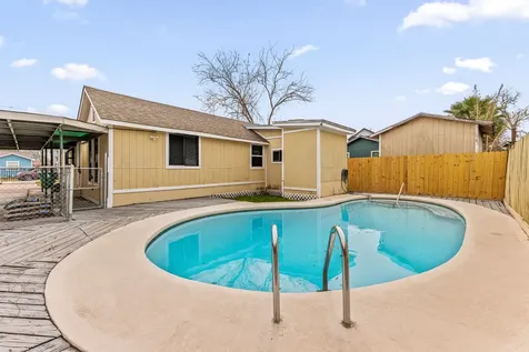 5311 Gano Street Houston TX 77009