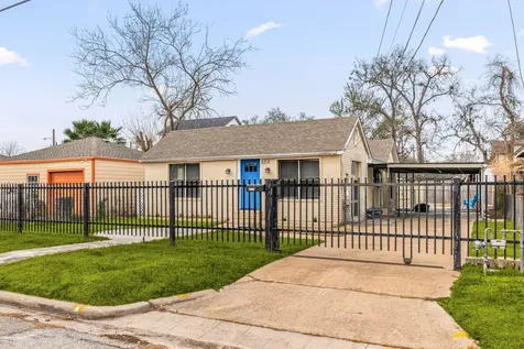 5311 Gano Street Houston TX 77009