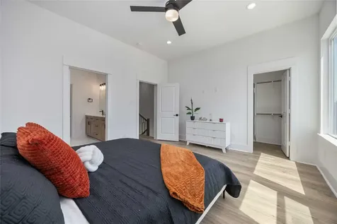 1941 Knoll Square Drive Houston TX 77080