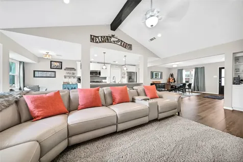 143 Bluebonnet Street Sugar Land TX 77478
