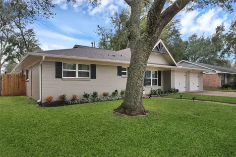 143 Bluebonnet Street Sugar Land TX 77478