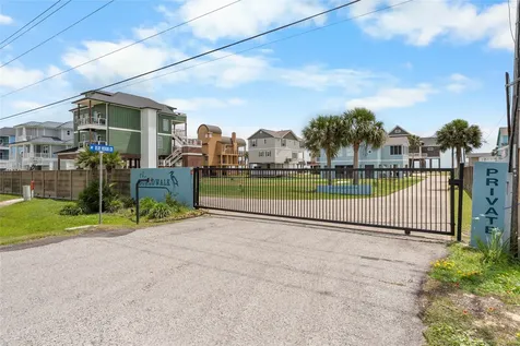 16 Blue Heron Circle Jamaica Beach TX 77554