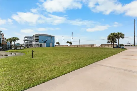 16 Blue Heron Circle Jamaica Beach TX 77554