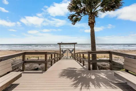 16 Blue Heron Circle Jamaica Beach TX 77554
