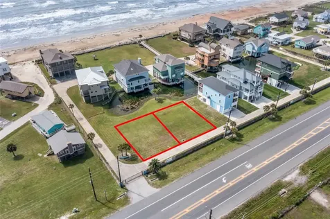 16 Blue Heron Circle Jamaica Beach TX 77554