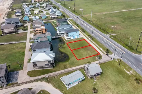 16 Blue Heron Circle Jamaica Beach TX 77554