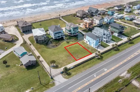 16 Blue Heron Circle Jamaica Beach TX 77554