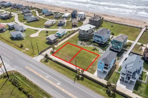 16 Blue Heron Circle Jamaica Beach TX 77554