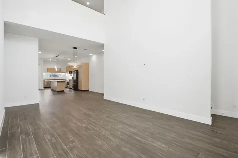 5519 Paraiso Place Houston TX 77091