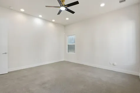 5519 Paraiso Place Houston TX 77091