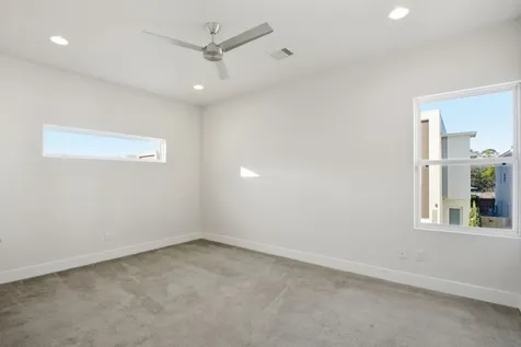 5519 Paraiso Place Houston TX 77091