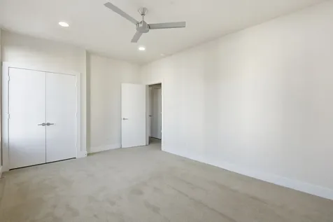 5519 Paraiso Place Houston TX 77091