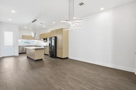 5519 Paraiso Place Houston TX 77091
