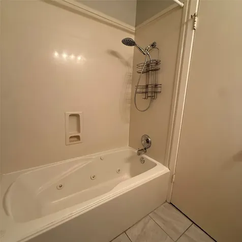 509 Avondale Lane Friendswood TX 77546