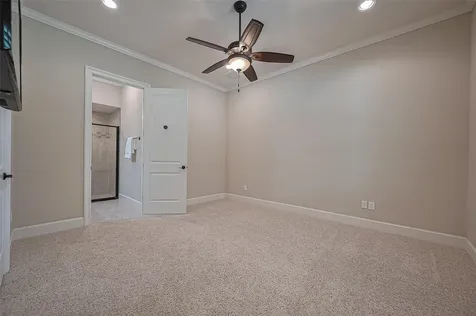 14 Royal King Road Tomball TX 77377