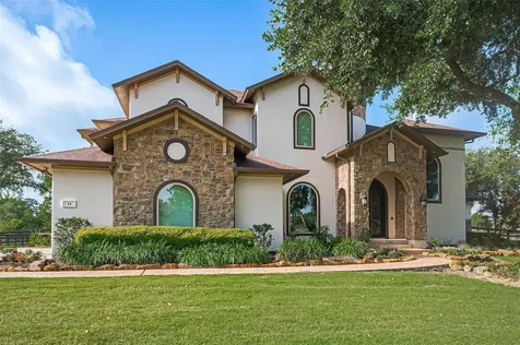 14 Royal King Road Tomball TX 77377