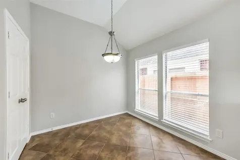 2024 Shore Breeze Drive Pearland TX 77584