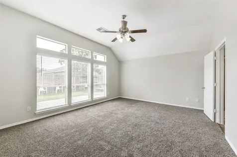 2024 Shore Breeze Drive Pearland TX 77584