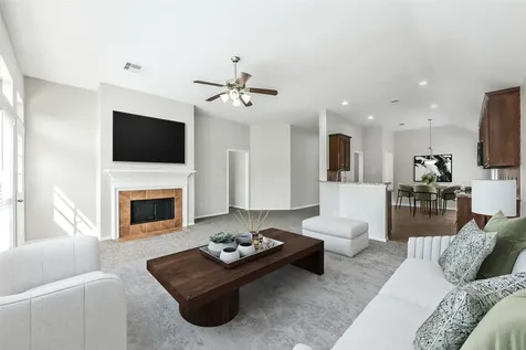 2024 Shore Breeze Drive Pearland TX 77584