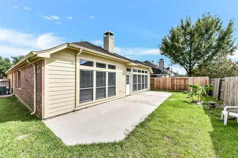 2024 Shore Breeze Drive Pearland TX 77584