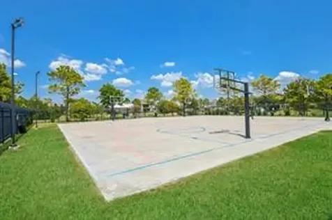 2024 Shore Breeze Drive Pearland TX 77584