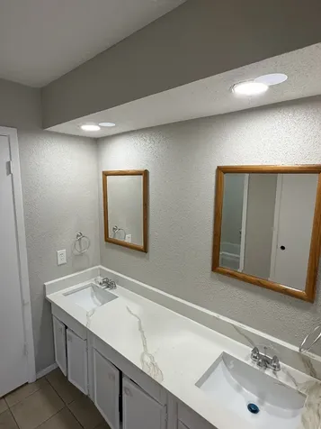 6423 S Briar Bayou Drive Houston TX 77072