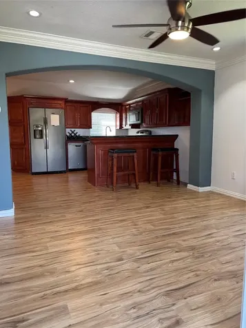 512 Melbourne Street Houston TX 77022