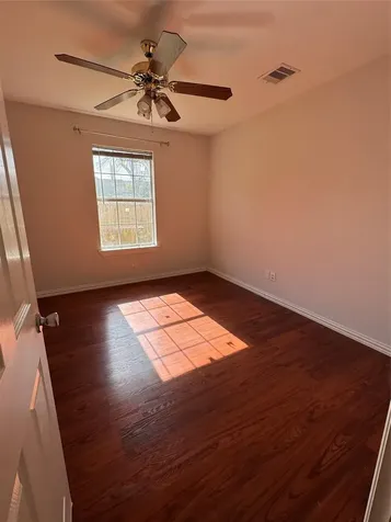 512 Melbourne Street Houston TX 77022