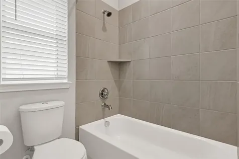 2813 Summer Indigo Trail SW Pearland TX 77089