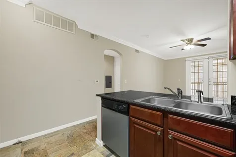 7575 Kirby Drive 3308 Houston TX 77030