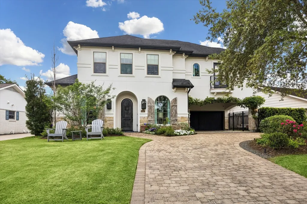 6151 Chevy Chase Drive Houston TX 77057