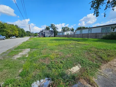 2602 Noble Street Houston TX 77026