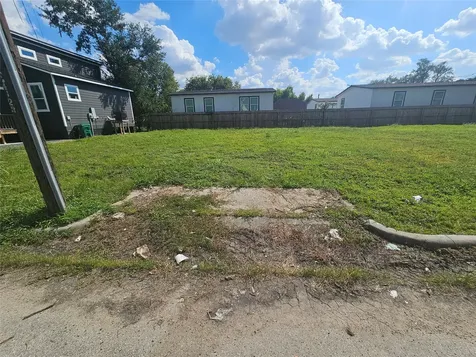 2602 Noble Street Houston TX 77026