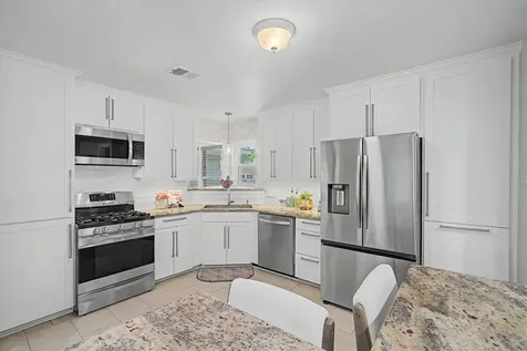 4502 Lido Lane Houston TX 77092