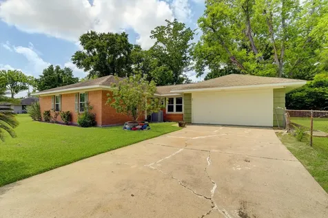 4502 Lido Lane Houston TX 77092
