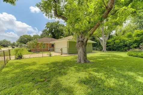 4502 Lido Lane Houston TX 77092