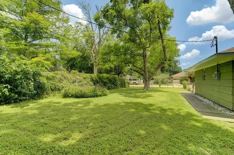 4502 Lido Lane Houston TX 77092
