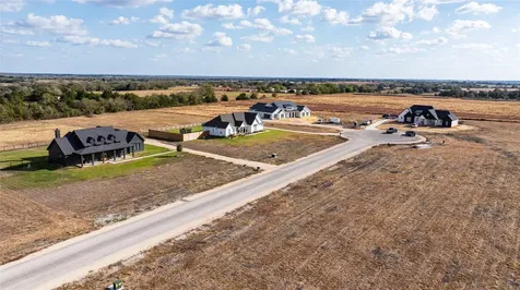 102 Country View Lane Schulenburg TX 78956