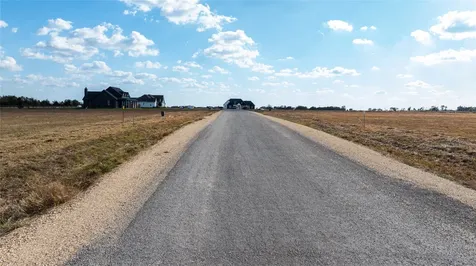 102 Country View Lane Schulenburg TX 78956
