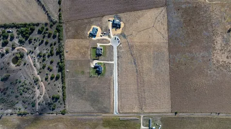 102 Country View Lane Schulenburg TX 78956